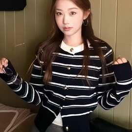 亚马逊小香风条纹针织开衫上衣女冬季韩系加厚毛衣外套女装休闲