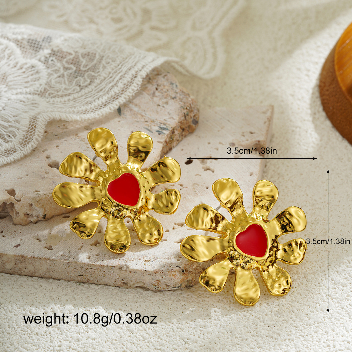 1 Pair Quantity Street, Shopping Occasion 1 Pair Vintage Style Sun Heart Shape Flower Plating Zinc Alloy 18K Gold Plated Ear Studs