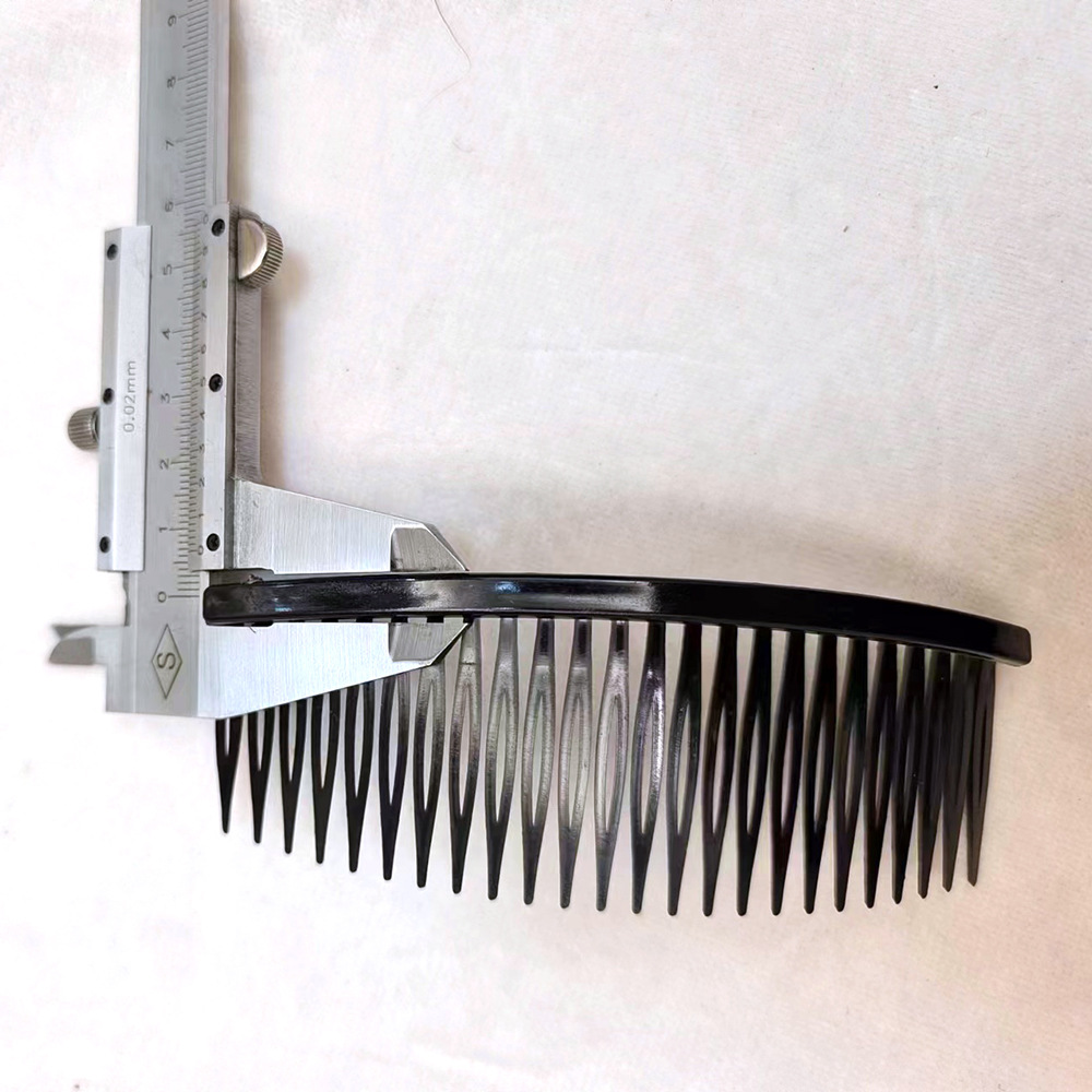 Wholesale Custom Black Twenty-Four-Tooth Detangling Hair Combs for Fringe Styling, Stylish and Simple Plastic Hair Combs