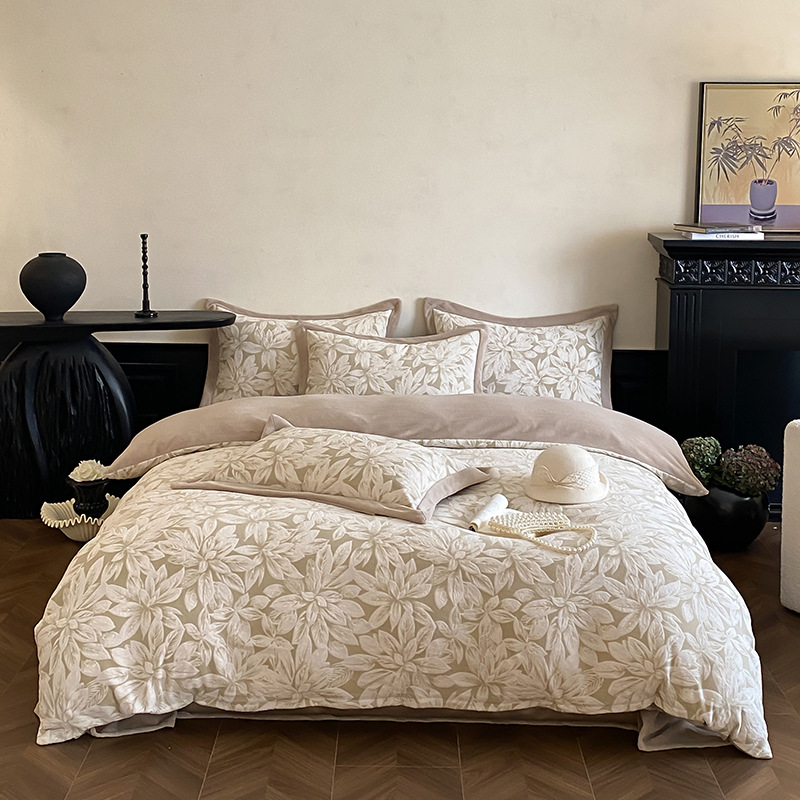 Ropa de cama gruesa y cálida de cuatro piezas tallada en terciopelo de leche de alta calidad de estilo americano de lujo ligero de alta gama