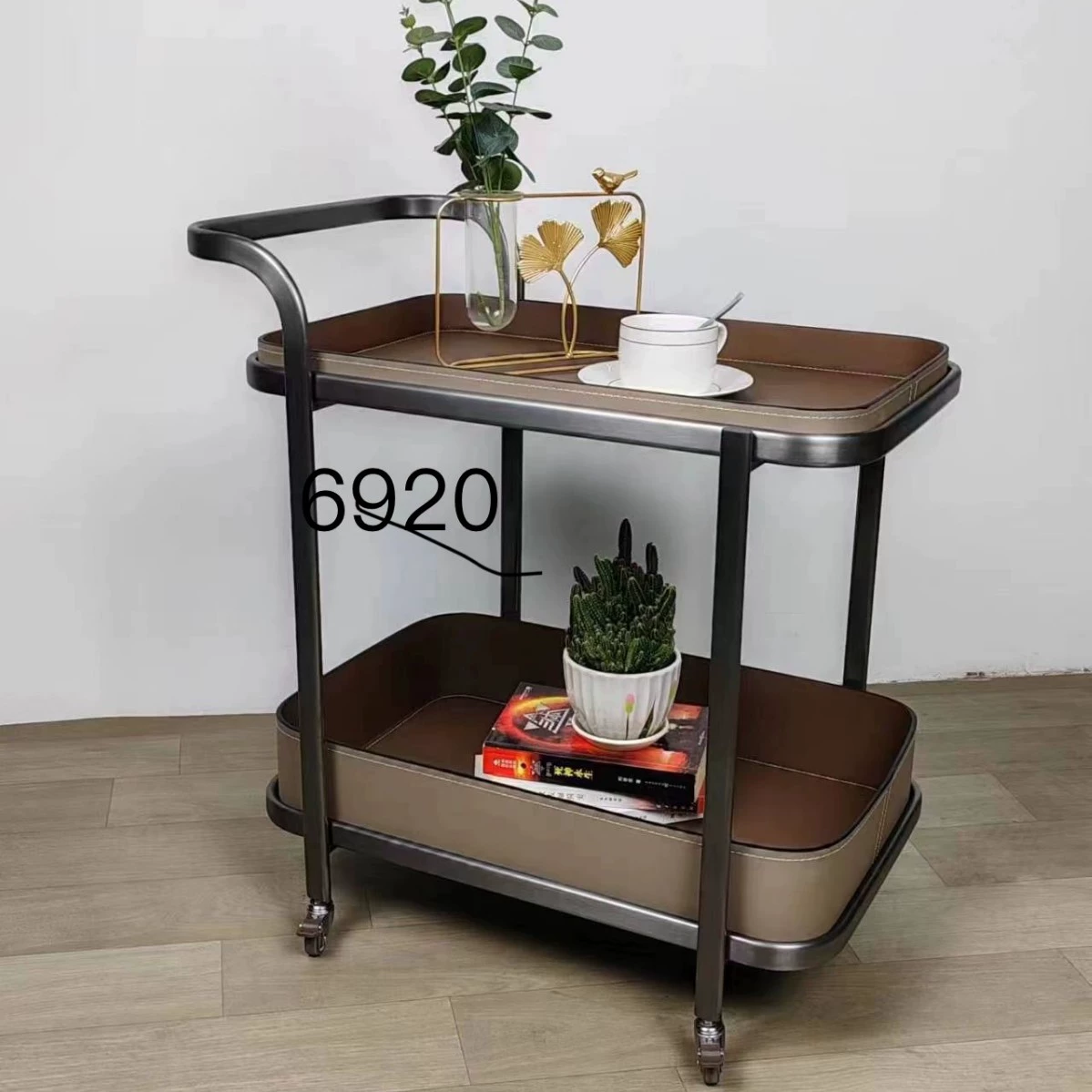 Итальянский минималистичный кожаный угловой столик для спальни, кабинета, гостиной, универсальный легкий роскошный и элитный домашний мобильный угловой столик