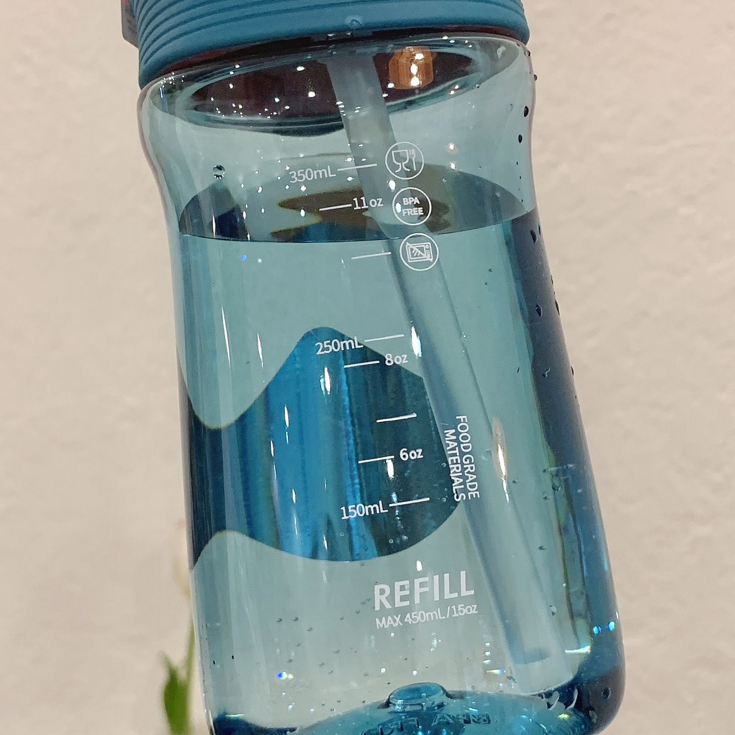 Plastic Simple Casual Bottle display picture 7