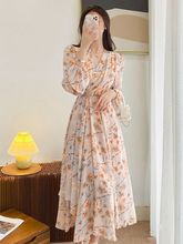 茶歇法式连衣裙春装女2025年新款收腰长袖复古雪纺碎花长裙子春季