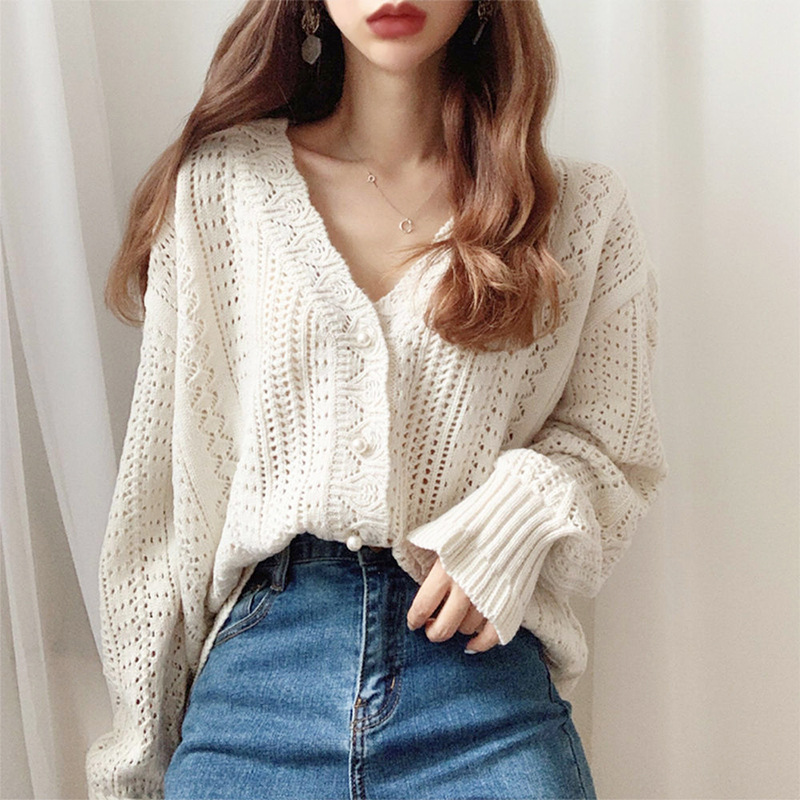 Autumn and Winter 2024 New White Cardigan Women's Loose Hollow Gentle Style Knitwear Top Thin Coat Winter