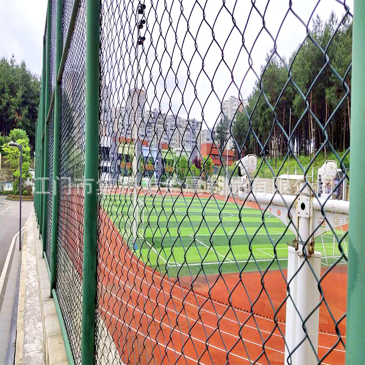 球场护栏篮球场围栏网体育运动场围网操场铁丝网隔断足球场防护网
