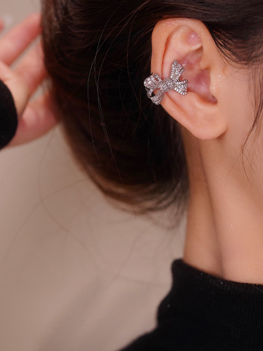 High-end light luxury niche cool style bow ear clips for women without pierced ears  new trendy ear bone clip earrings