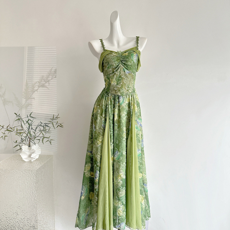 Sena French-Style Retro High-End Forest Green Waist-Cinching Slimming Spaghetti Strap Long Dress for Women, New Summer Model Sena French-Style Retro High-End Forest Green Waist-Cinching Slimming Spaghetti Strap Long Dress for Women, New Summer Model