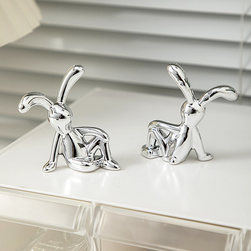High-end modern electroplated creative rabbit bedside table decoration, luxury living room trendy gadget, car TV stand, tissue box
