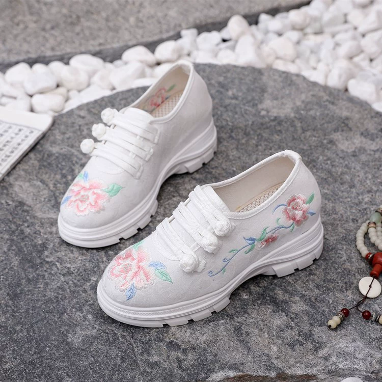 Core 2022 Осень Обувь с вышивкой в национальном стиле Женские одиночные туфли на внутренней высоте Легкие повседневные Ретро художественные Туфли-чонсам