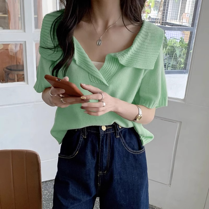 Unique and unique niche design, thin ice silk knit shirt, short sleeved women's summer small fragrance style V-neck top,_voghion.com