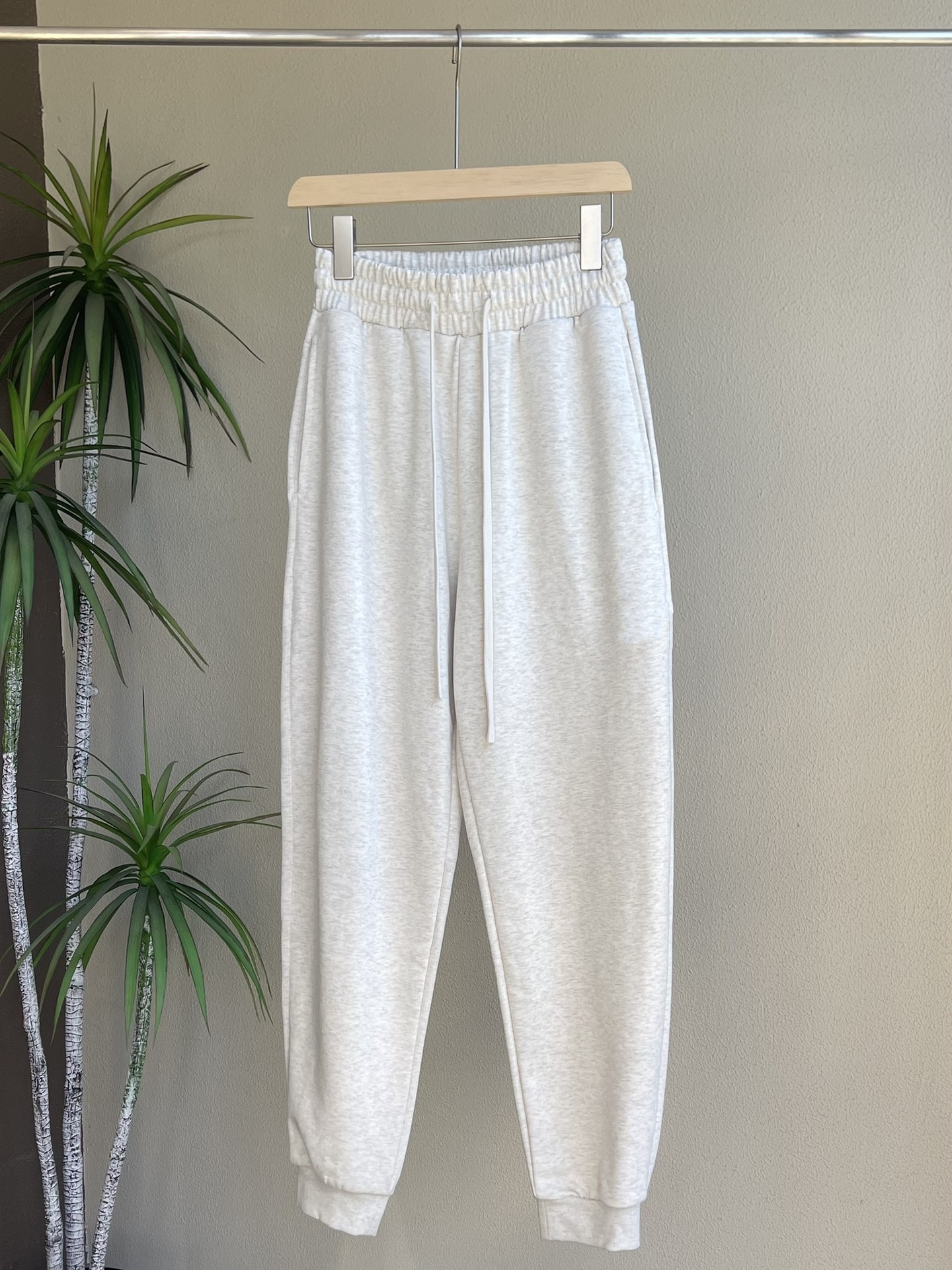 24SS brazalete terry piernas atadas pantalones nuevos primavera y otoño brazalete anillo de pie arnés pantalones