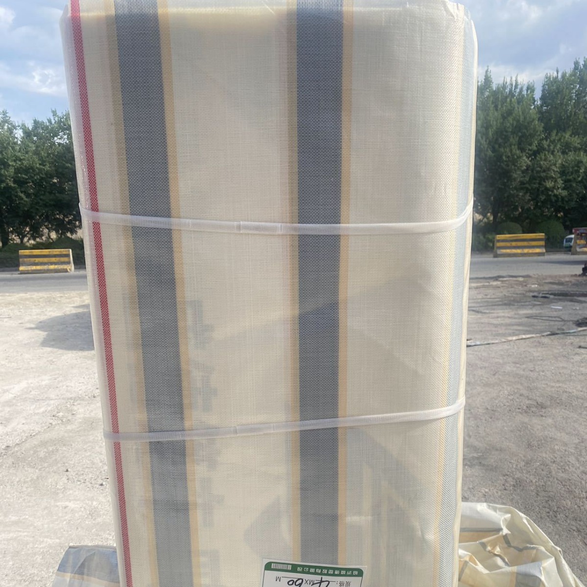 全新聚乙烯PE防雨篷布200克金包银大金条篷布抗晒抗老化油布直销