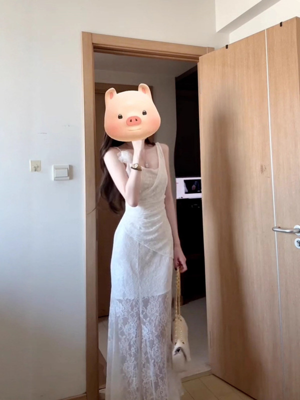 白色蕾丝吊带连衣裙子女夏季2025新款法式气质高级感修身包臀长裙|undefined