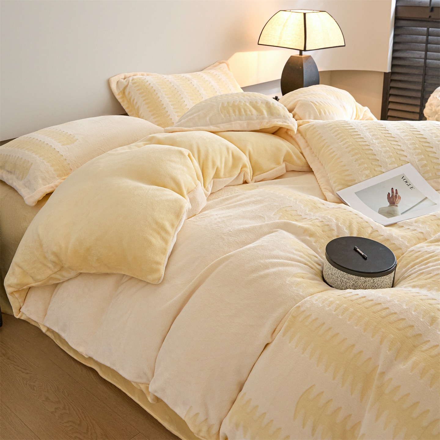 高克重立体提花雕花牛奶绒四件套珊瑚绒床单床笠保暖双面加绒被套