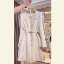 秋冬新款女装高端欧货气质名媛高级感法式小香风白色连衣裙小个子