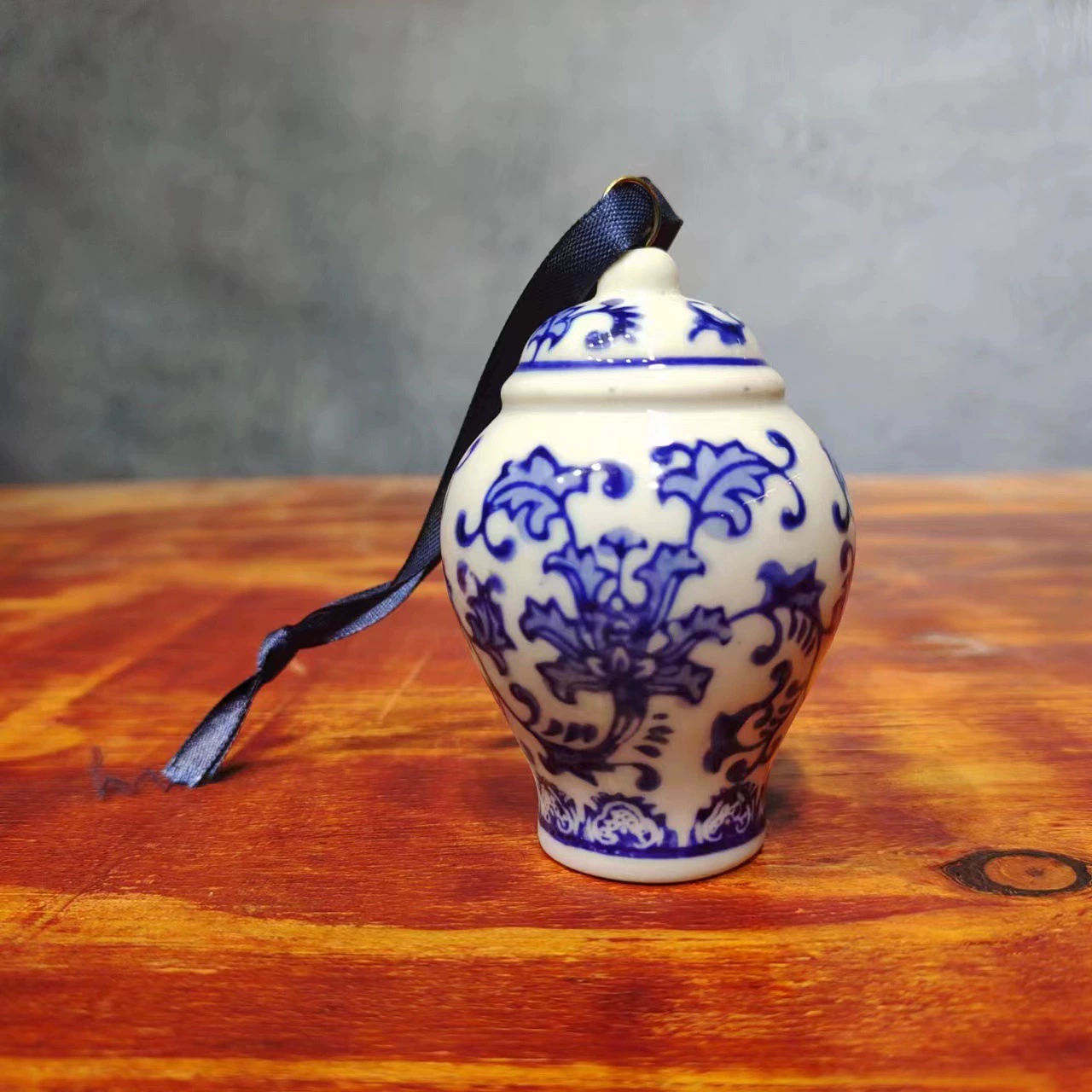 Фарфоровые украшения Jingdezhen рождественская ярмарка украшение ёлки украшение автомобиля голубая и белая фарфор украшения керамическая молодая генеральная банка ветровой колокол