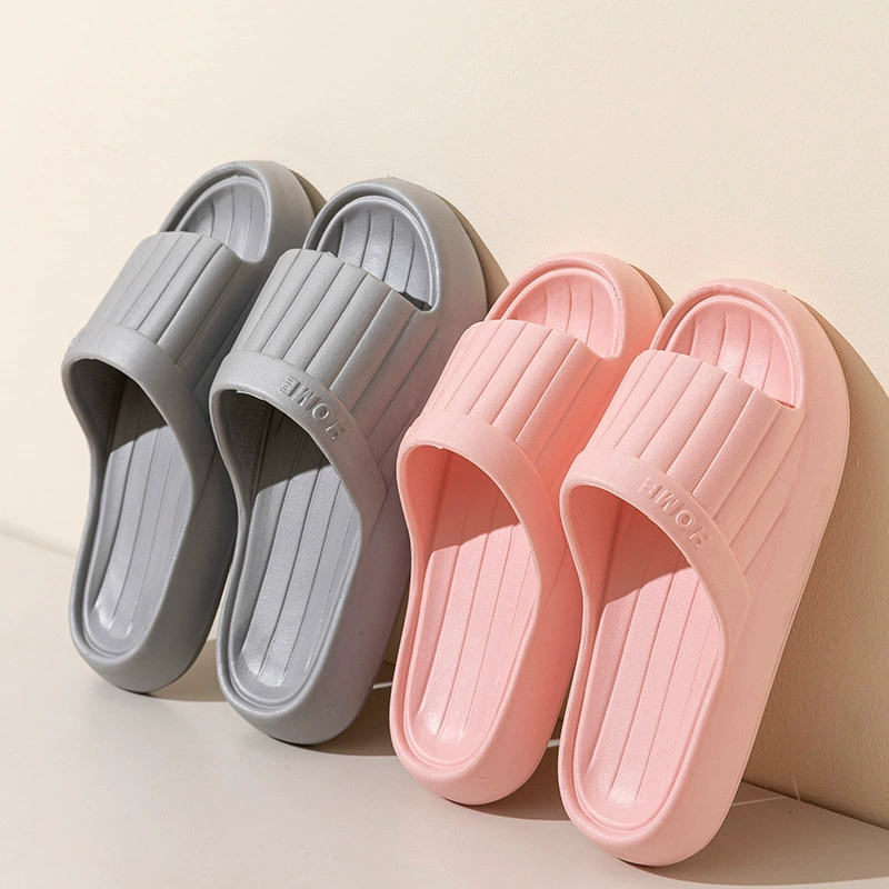 Нескользящие тапочки для женщин, новинка 2024 года, стильные домашние домашние тапочки на толстой подошве для ванной комнаты, домашние дезодорирующие тапочки для женщин, которые можно носить на улице