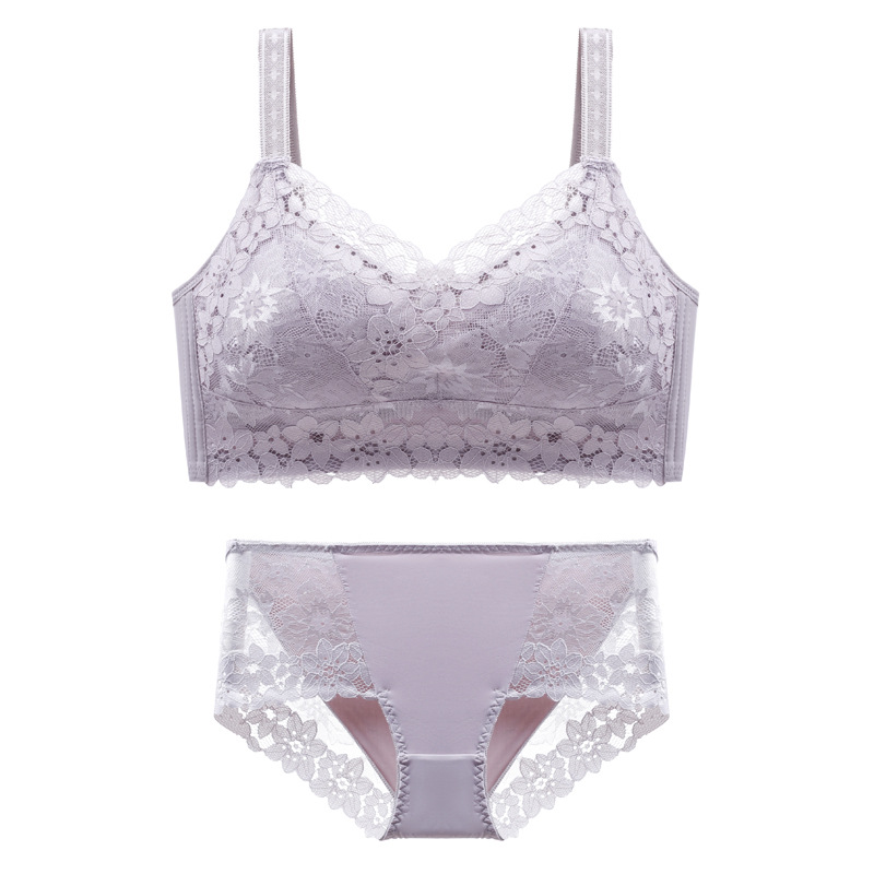 나비 회색 정장