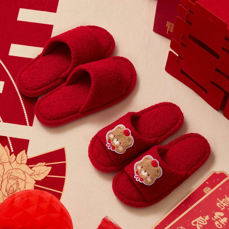 Wedding Slippers, High-End Newlywed Couple, Bride and Groom's Dowry, Festive Red Pair of Four-Season Accessible Luxury Wedding Shoes