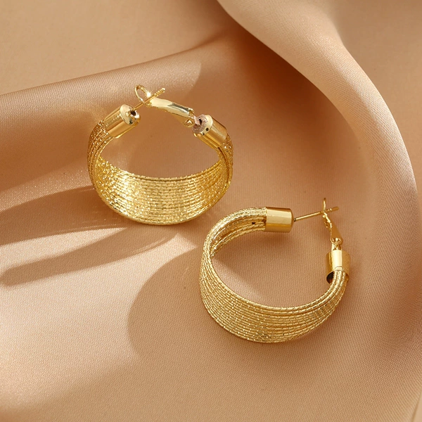 Gold (with ear buckles)