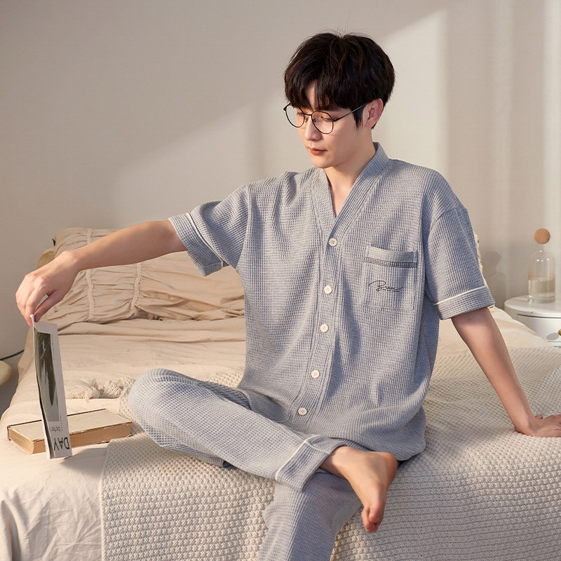 2022 primavera y otoño nuevos pijamas de hombre Pantalones de manga corta traje verano juventud algodón casual ropa para el hogar