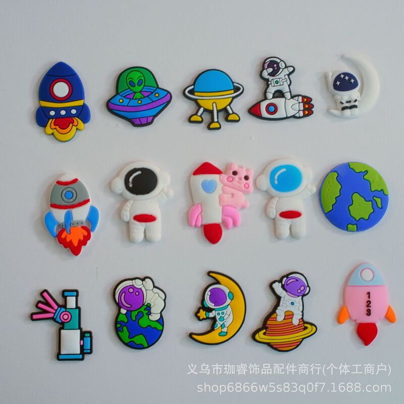 New astronaut series shoes, astronaut-themed accessories, shoe charms, clogs, garden shoes, cartoon shoe decorations New astronaut series shoes, astronaut-themed accessories, shoe charms, clogs, garden shoes, cartoon shoe decorations