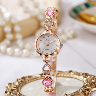 �羳���N������ֱ�Ůʿ���s�A�P�p��ʯӢ��朱킀�����A�S�����l