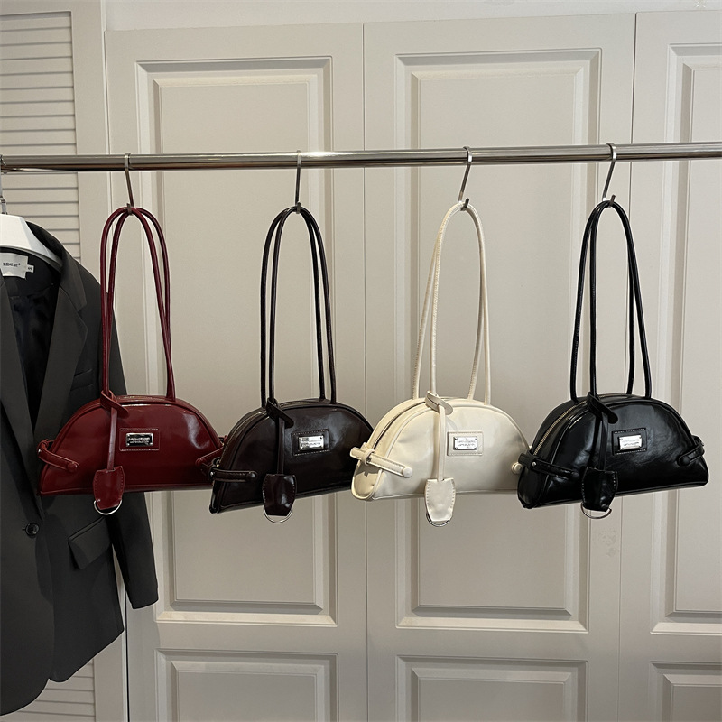 One-shoulder bag for leisure