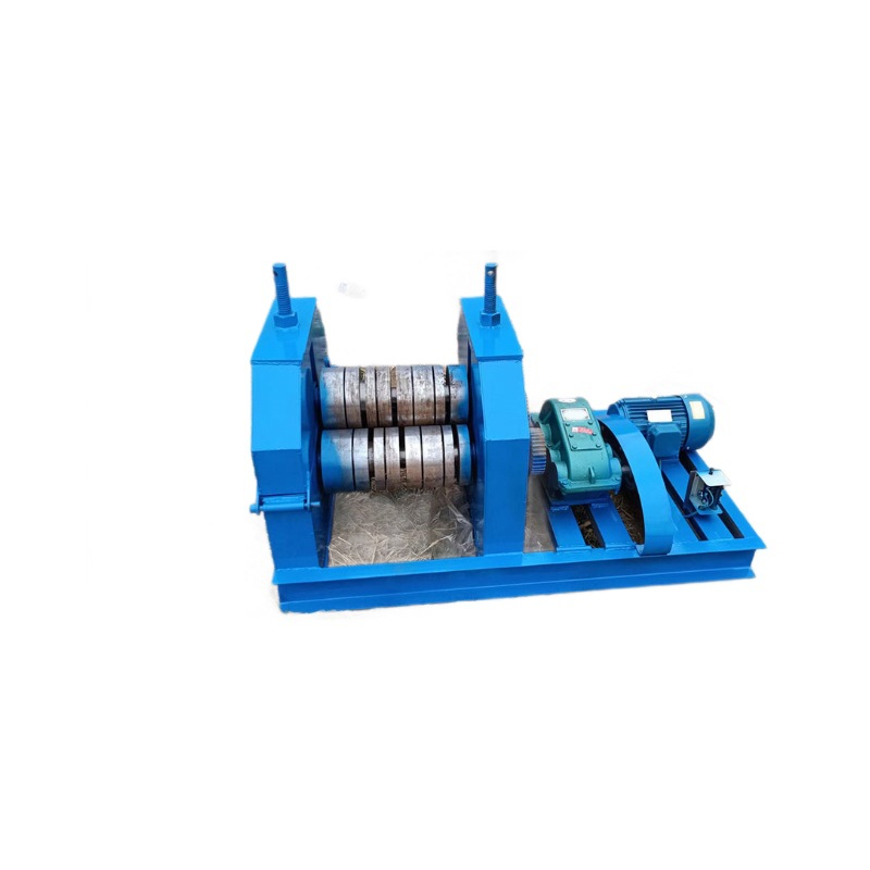 Equipo de máquina de bobinado de tres rodillos Máquina de laminado de placa de aluminio de placa de acero inoxidable Máquina de laminado de placa de metal automática pequeña