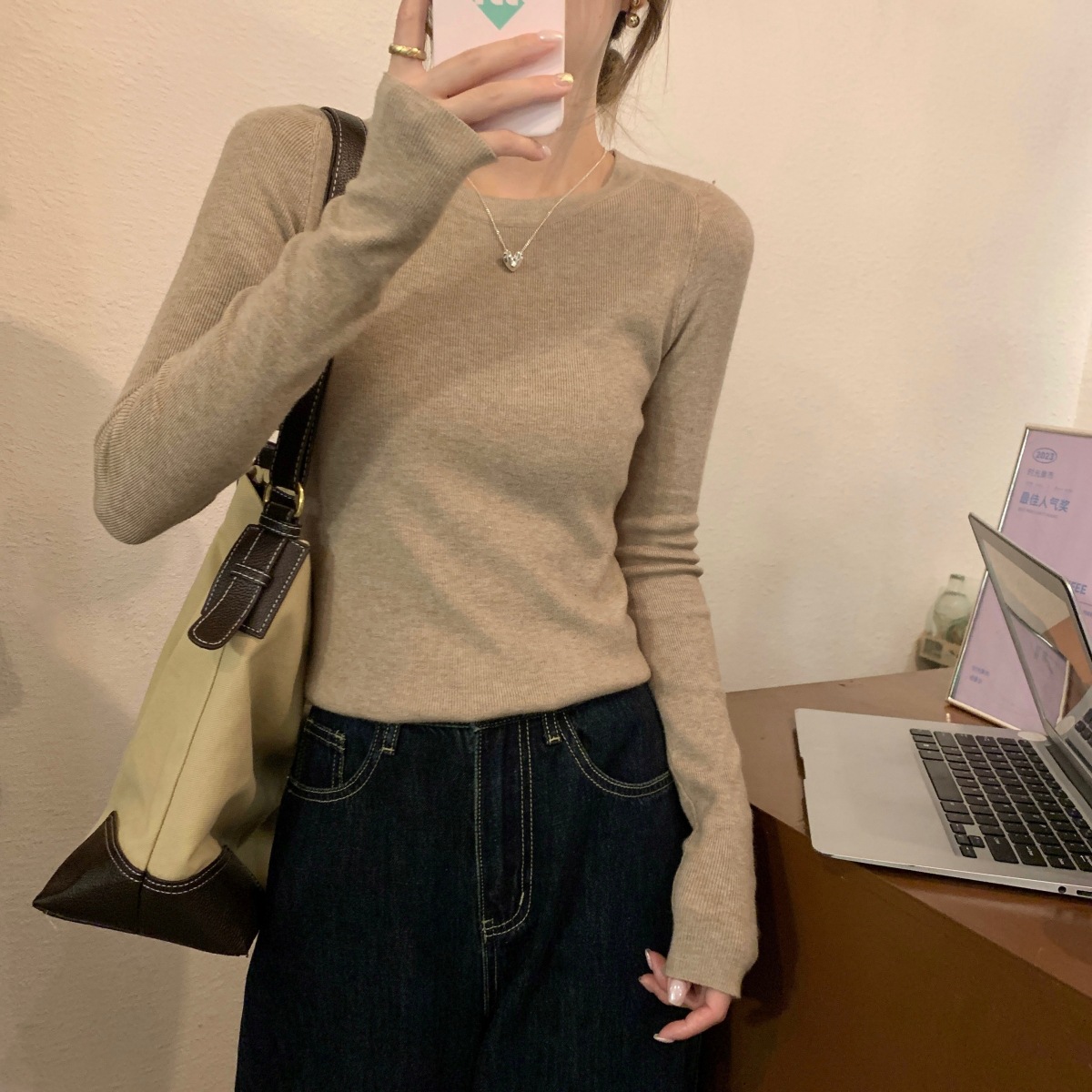 hmqViviiyNSAyin7WuaftzgMvP0HRWt2YPdv