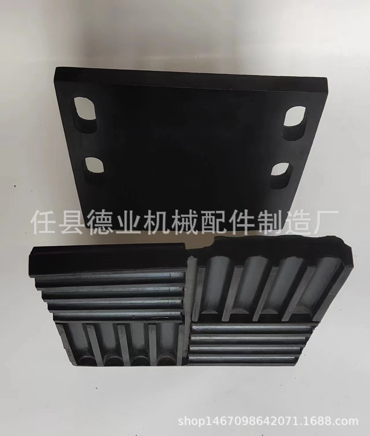 销售各种汽车、机械用橡胶板，夹布胶板，非标准减震板