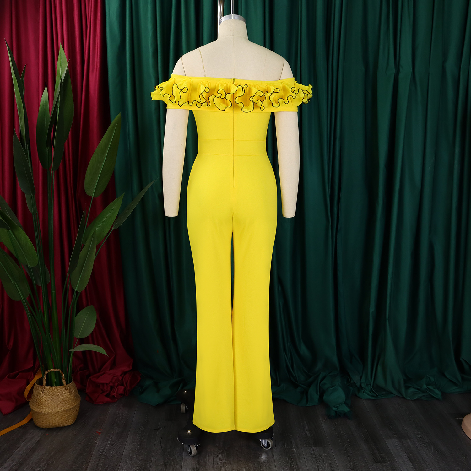 abbigliamento donna sexy attillato tinta unita monospalla arricciato spalle scoperte manica corta tuta commercio estero_voghion.com