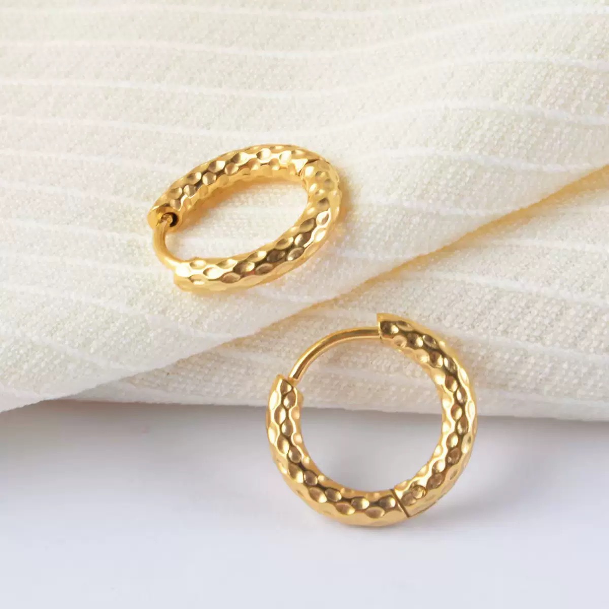 Amazon's Best-Selling Stainless Steel Patterned Wire Earrings, Hammered Round Coil Ear Clips, Hip-Hop Style Twisted Wire Earrings