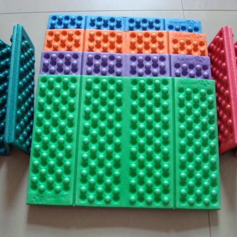 批发坐垫户外坐垫蛋槽垫小坐垫泡沫坐垫折叠垫遛弯坐垫看台坐垫