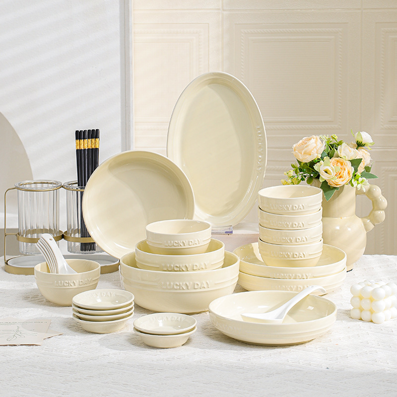 New Underglaze Cream Style Dishware Set for Home Use High-Value Ceramic Bowls and Plates Housewarming Ceramic Tableware Set