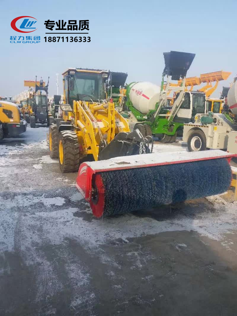 环卫车加装扫雪滚刷3.5米滚扫厂家免费安装高速除雪设备一件代发