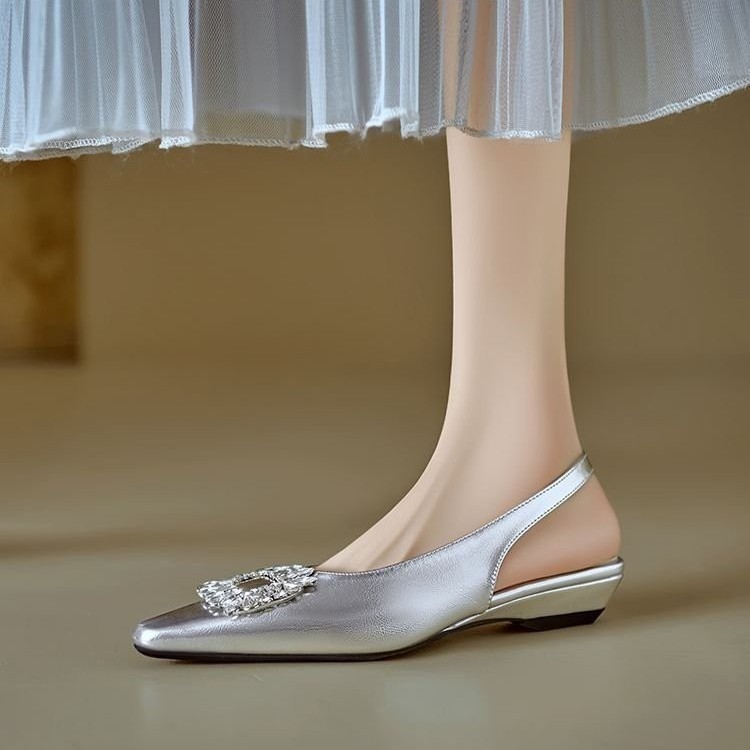 Tacones gruesos de diamante de punta francesa con falda de sandalias de temperamento para mujeres 2026 nuevos zapatos de verano de belleza