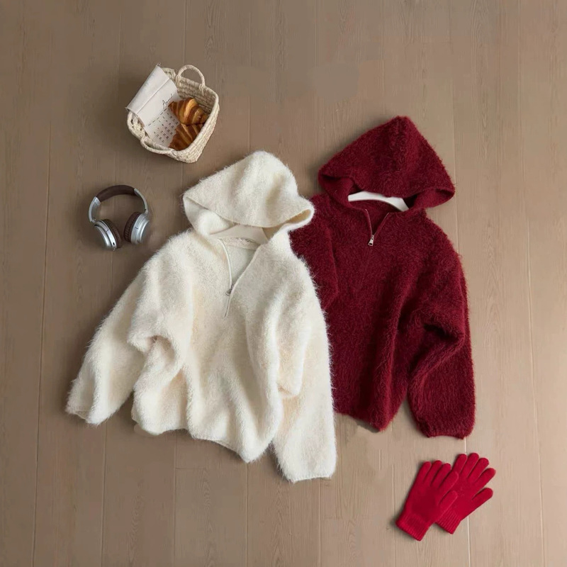 Korean-Style Red Lamb Wool Fleece Half-Zip Hooded Knit Pullover, New Autumn and Winter Fashion Versatile Sweater for Women