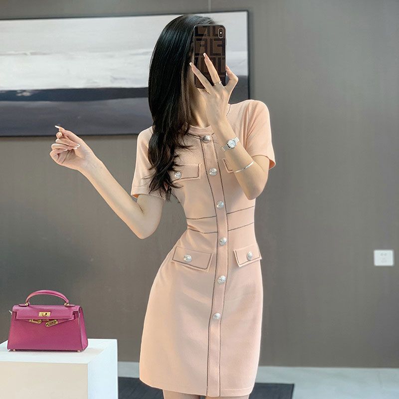 小个子小香风粉色冰丝针织连衣裙女夏装名媛气质显高搭配初恋裙子