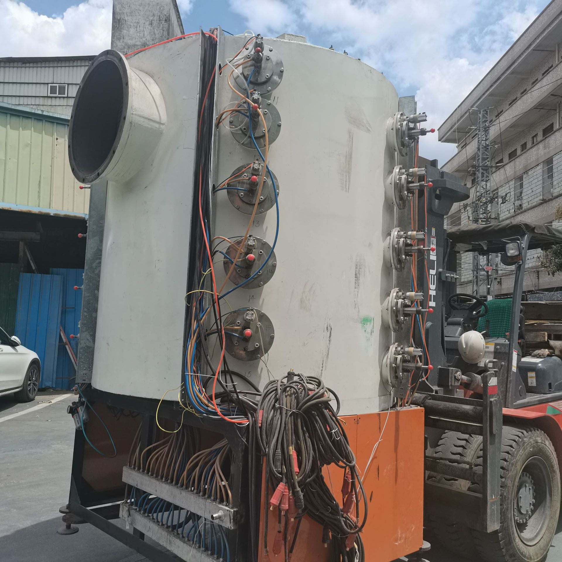 1.8×2.0多弧离子镀膜机塑料陶瓷镀膜机金属表面处理设备20弧源