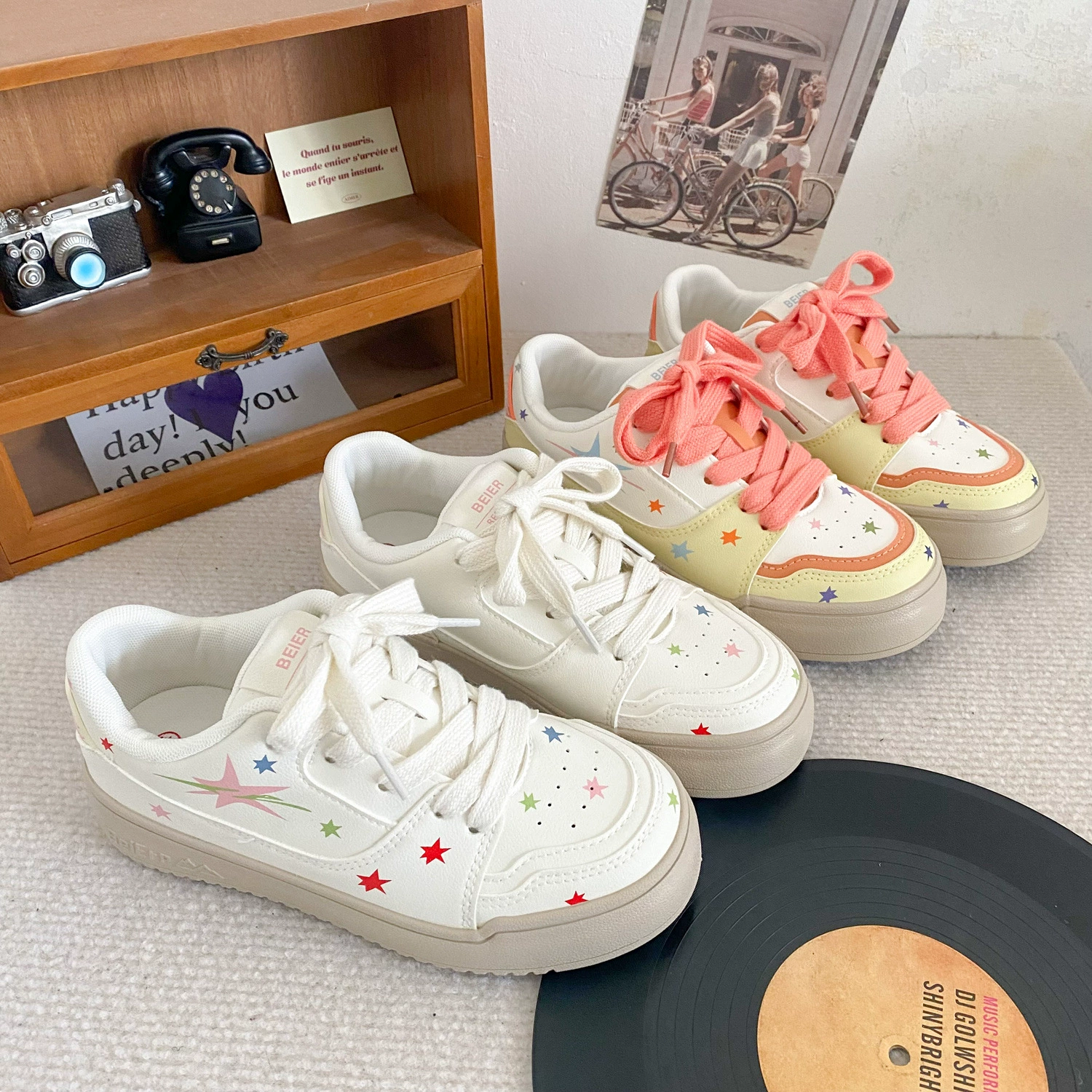 BE-6763 латексные стельки/звездные маленькие белые туфли женские повседневные кожаные туфли с принтом ниши