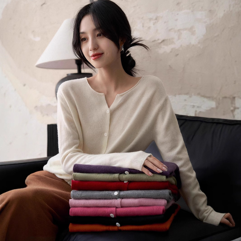 2025 spring new Andy velvet solid color round neck cardigan women's skin-friendly soft waxy simple style versatile sweater top