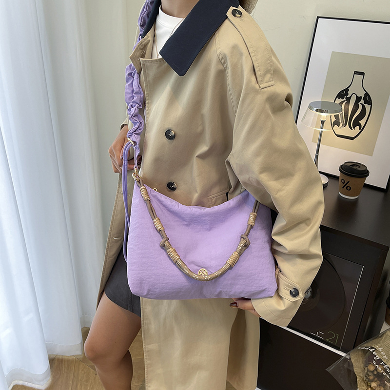 2026 Luxury Niche Design Pleated Casual Bag For Women, Trendy Single Shoulder Crossbody Cloud Bag Wholesale - Thumbnail 2