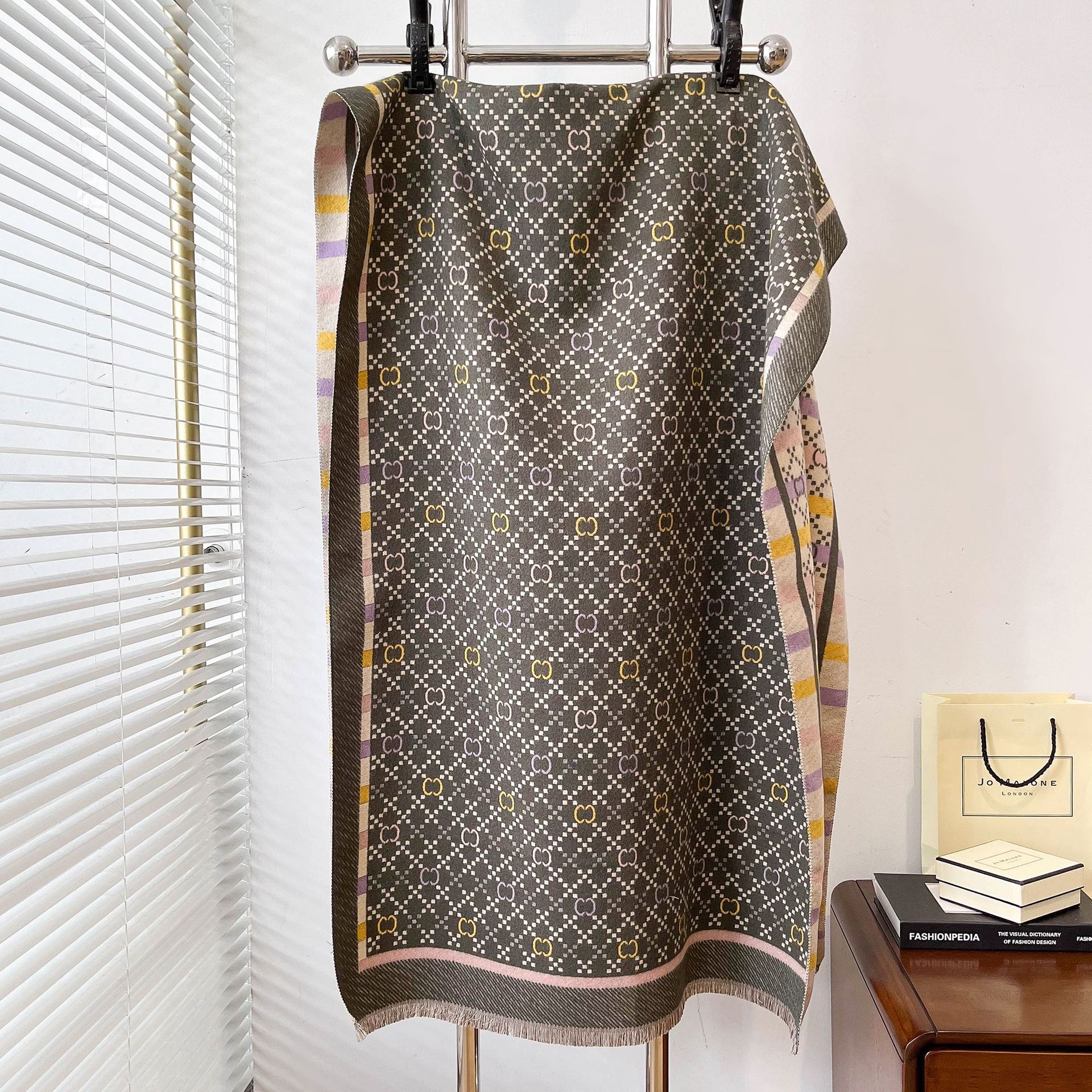 2024 invierno de alta calidad mantel cálido para mujeres nuevo estilo de moda colgante otoño invierno bufandas de cachemir de doble cara