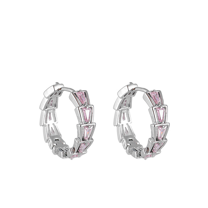 Nicho sentido de diseño de plata esterlina actividad cool guapo aretes de aretes variados para mujeres lujo ligero de alto nivel sensación de cara cuadrada pernos de aretes