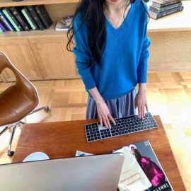 女式羊毛衫;女式针织衫;毛衣