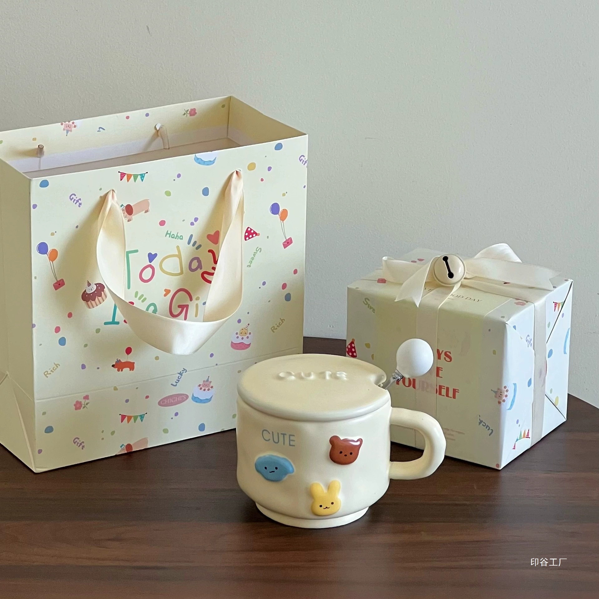 Керамическая кружка с милым мультяшным животным и крышкой, подарок на день рождения для девочек, который можно подарить лучшим подругам и друзьям