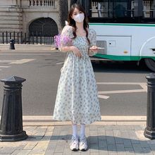 法式方领碎花泡泡袖连衣裙女夏显瘦感休闲设计小个子温柔风长裙子