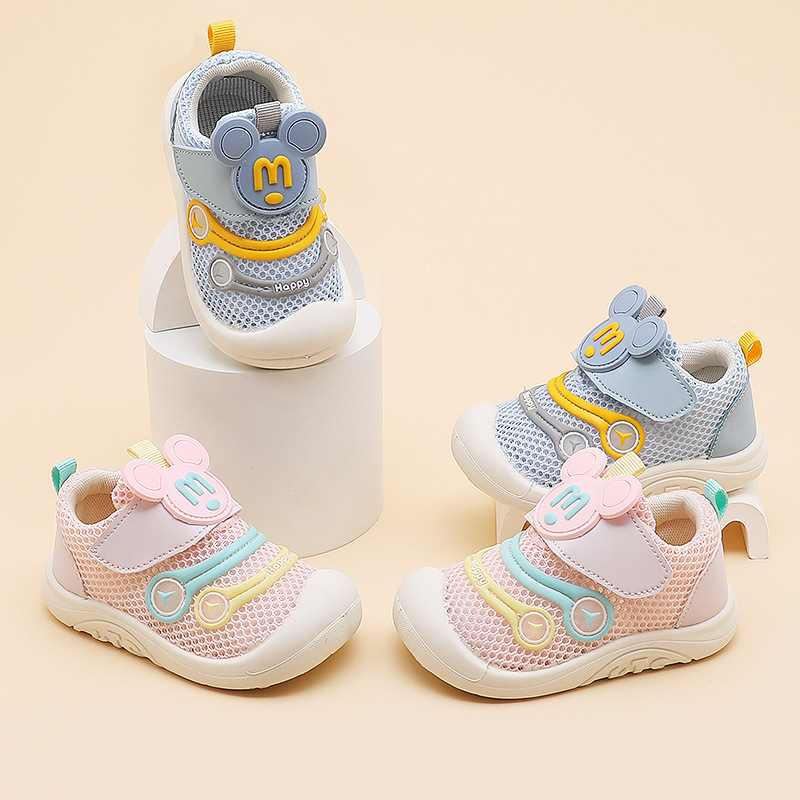 Zapatos infantiles para bebés varones 2024 primavera y verano nuevos zapatos de malla suave para bebés zapatos de malla transpirables zapatos infantiles