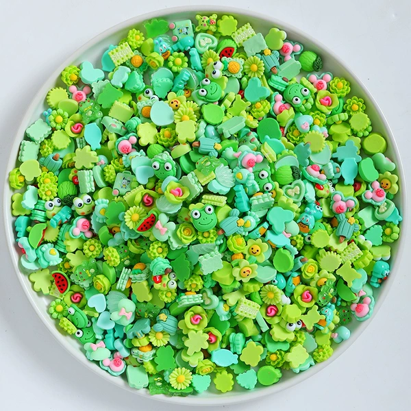 Green, mixed, small, wide color palette